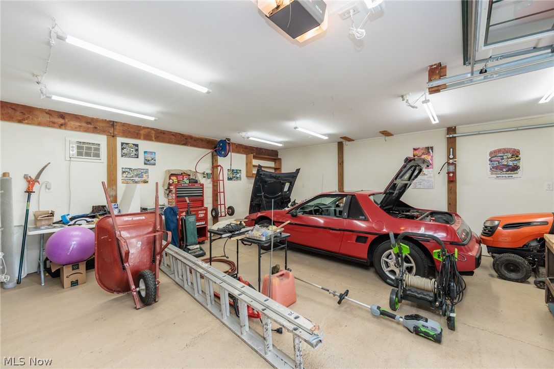 3443 W Britton Road Burbank OH 44214