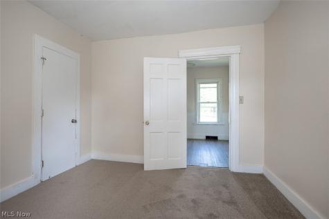 12827 Fruitside Road Garfield Heights OH 44125