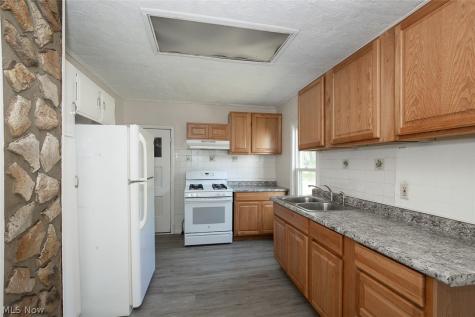 12827 Fruitside Road Garfield Heights OH 44125