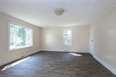 12827 Fruitside Road Garfield Heights OH 44125