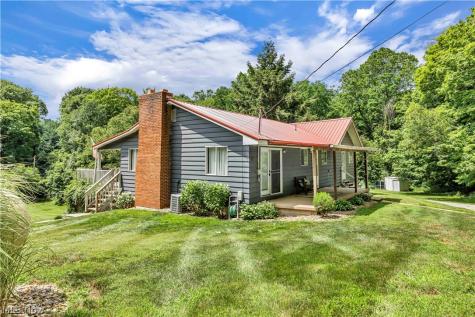 2208 Township Road 1097 Ashland OH 44805