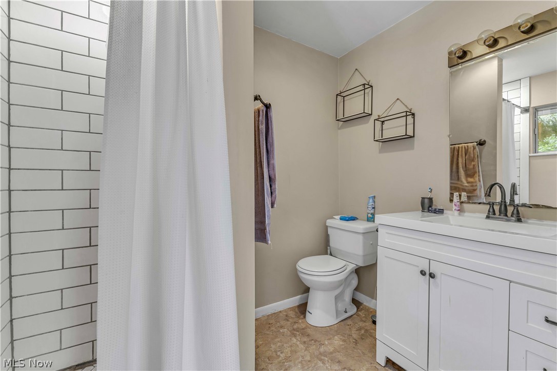 2208 Township Road 1097 Ashland OH 44805