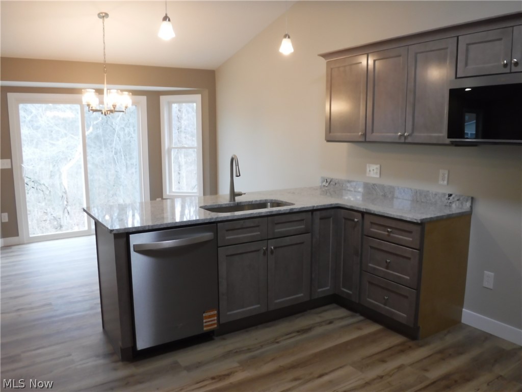 16298 Weathervane Drive Middlefield OH 44062