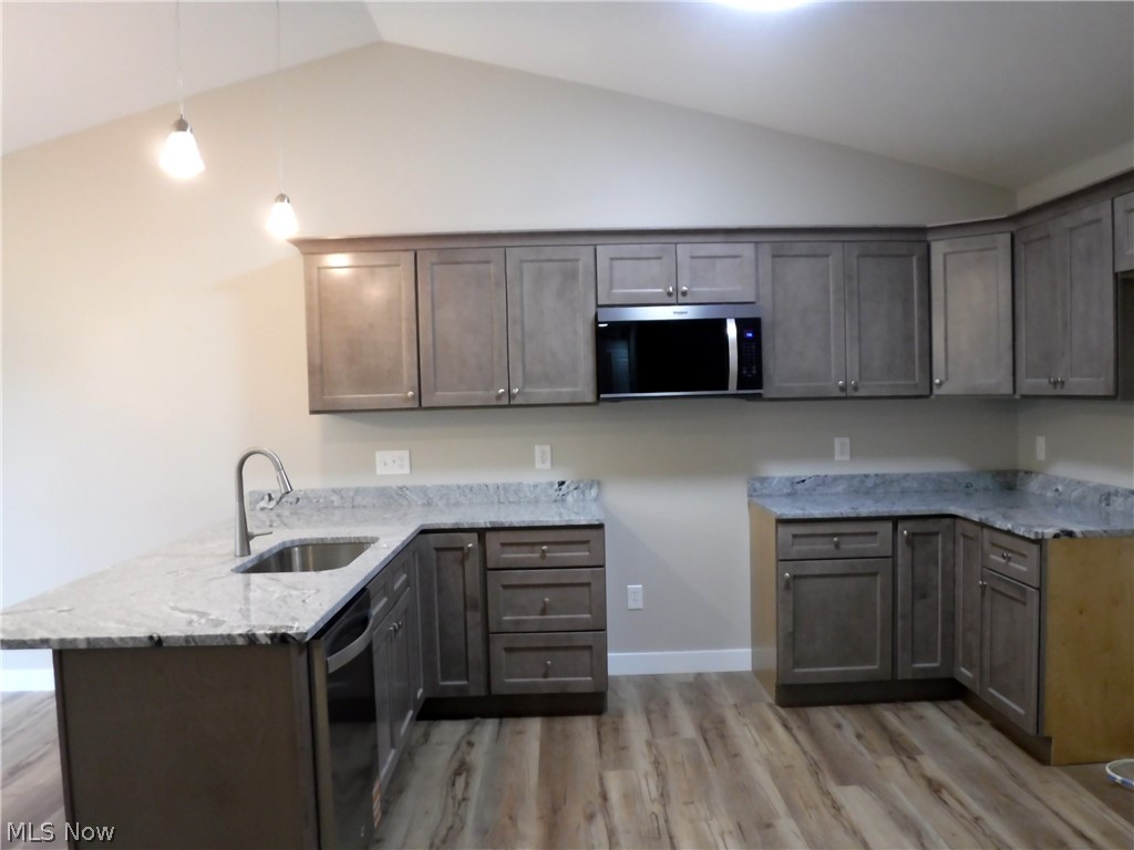 16298 Weathervane Drive Middlefield OH 44062