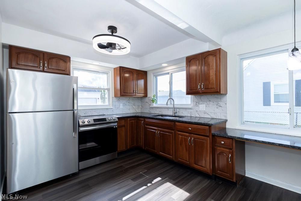 1995 Columbia Road Westlake OH 44145