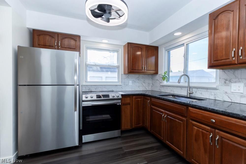 1995 Columbia Road Westlake OH 44145