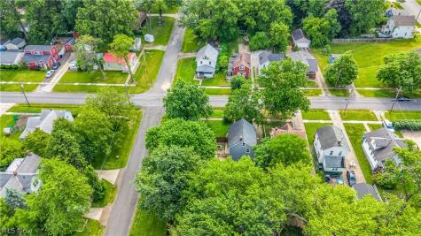 2188 Stone Street Cuyahoga Falls OH 44221