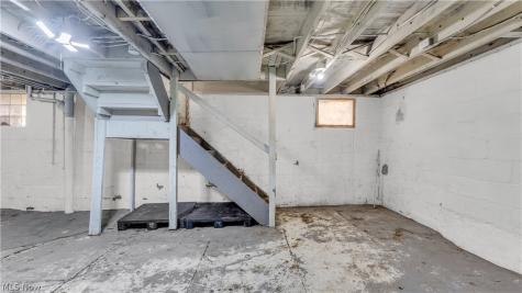 2188 Stone Street Cuyahoga Falls OH 44221