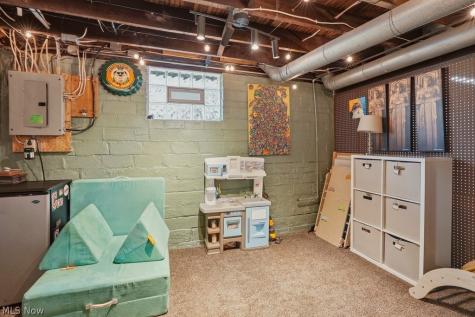 1605 Warren Road Lakewood OH 44107
