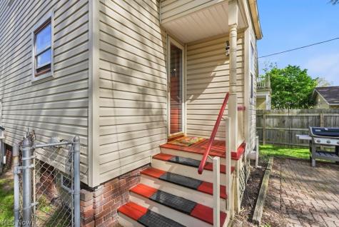 1605 Warren Road Lakewood OH 44107