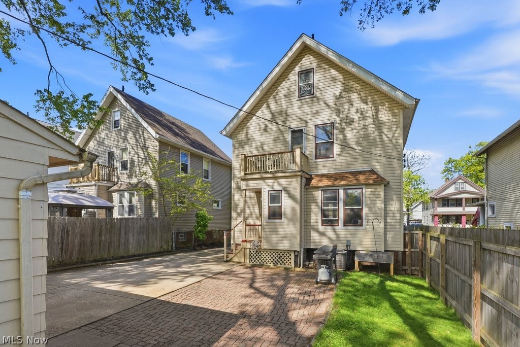 1605 Warren Road Lakewood OH 44107