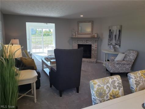102 Stonecrest Trail Elyria OH 44035