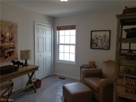 102 Stonecrest Trail Elyria OH 44035