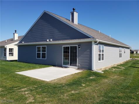 102 Stonecrest Trail Elyria OH 44035