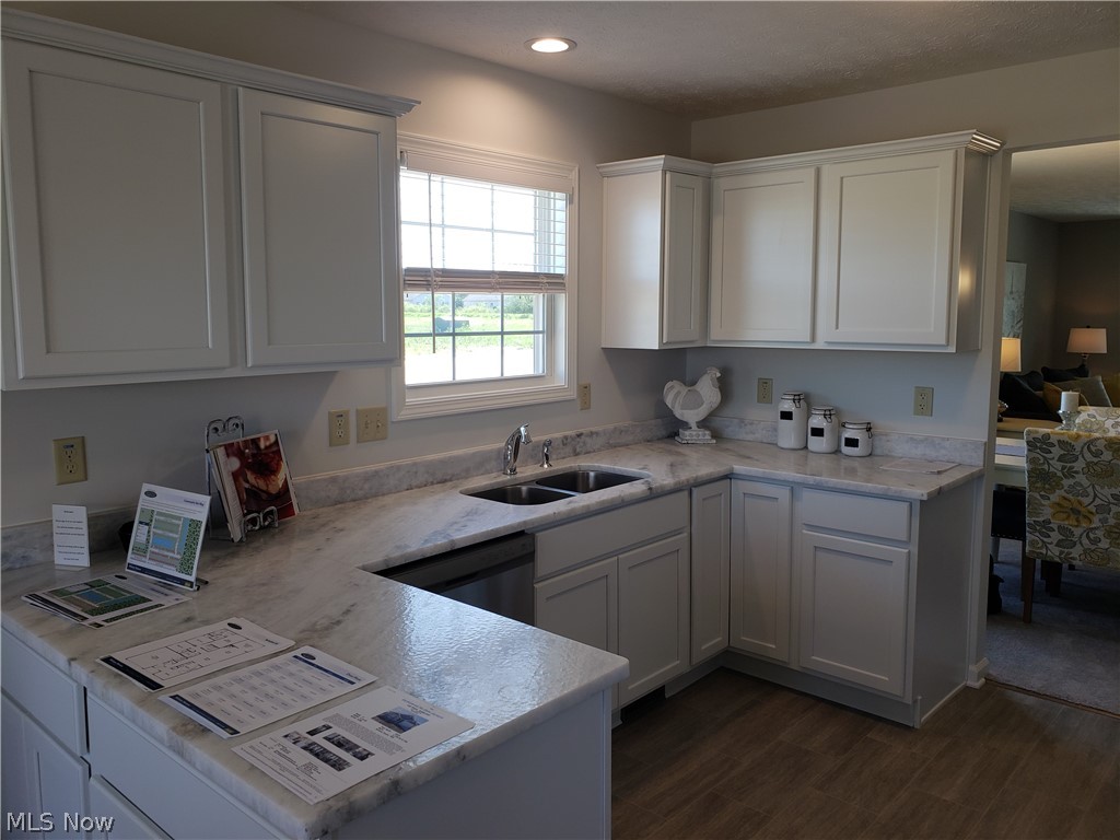 102 Stonecrest Trail Elyria OH 44035