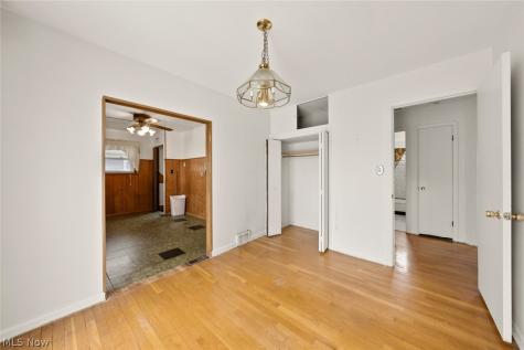 14577 N Gallatin Boulevard Brook Park OH 44142