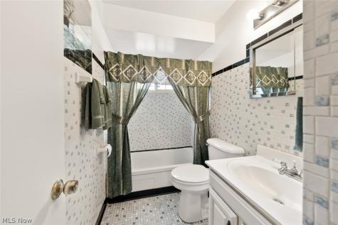 14577 N Gallatin Boulevard Brook Park OH 44142