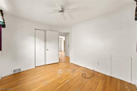 14577 N Gallatin Boulevard Brook Park OH 44142