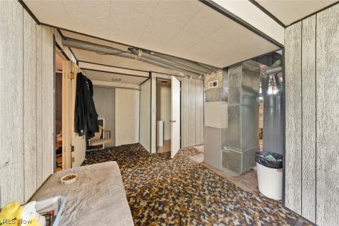 14577 N Gallatin Boulevard Brook Park OH 44142
