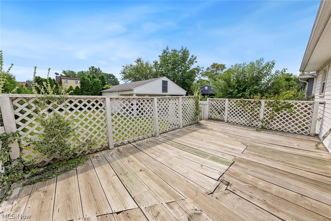 14577 N Gallatin Boulevard Brook Park OH 44142