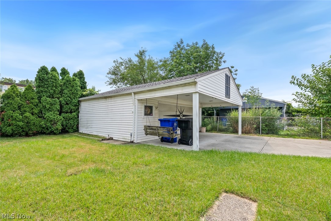 14577 N Gallatin Boulevard Brook Park OH 44142