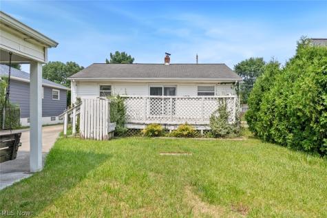 14577 N Gallatin Boulevard Brook Park OH 44142