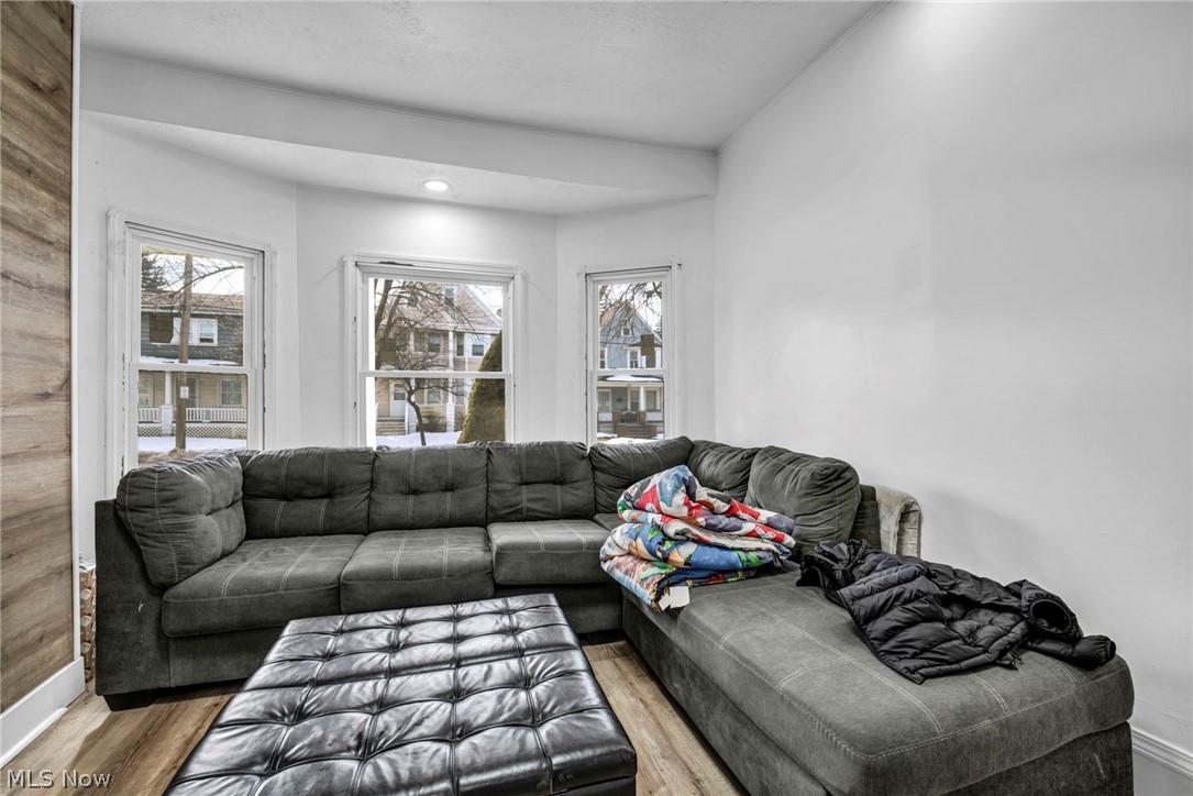 6923 Fullerton Avenue Cleveland OH 44105