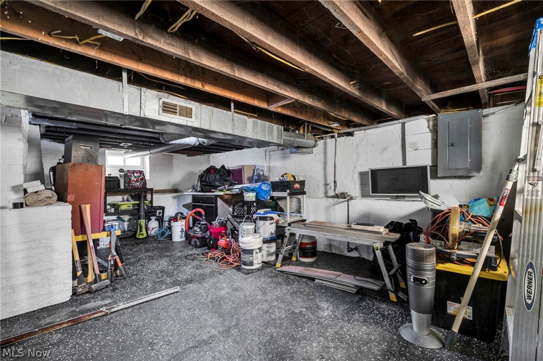 6923 Fullerton Avenue Cleveland OH 44105