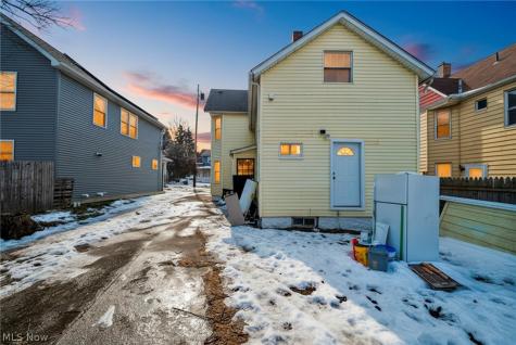 6923 Fullerton Avenue Cleveland OH 44105