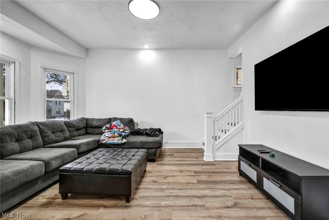 6923 Fullerton Avenue Cleveland OH 44105