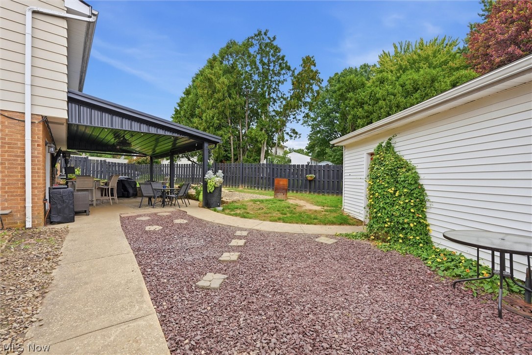 1708 Coventry Avenue NE Warren OH 44483