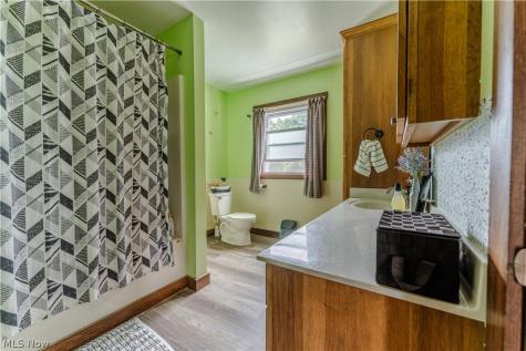 7803 Harrison Road Fredericksburg OH 44627