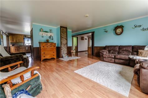 7803 Harrison Road Fredericksburg OH 44627