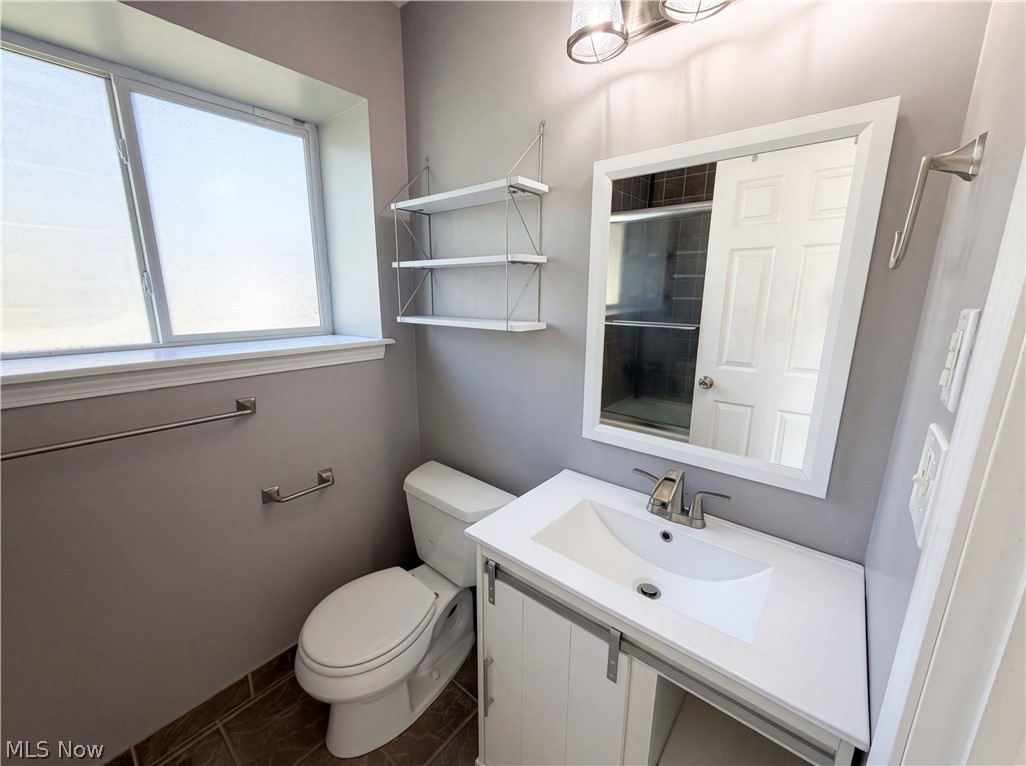 7049 Woodland Avenue Chagrin Falls OH 44023
