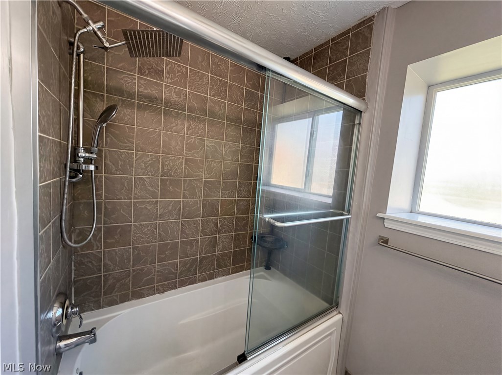 7049 Woodland Avenue Chagrin Falls OH 44023