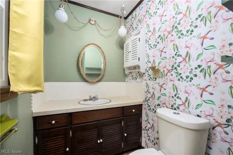 795 Tarry Lane Amherst OH 44001