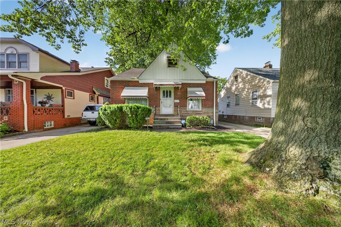 8122 Fernhill Avenue Parma OH 44129