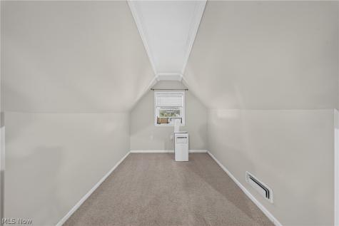 8122 Fernhill Avenue Parma OH 44129