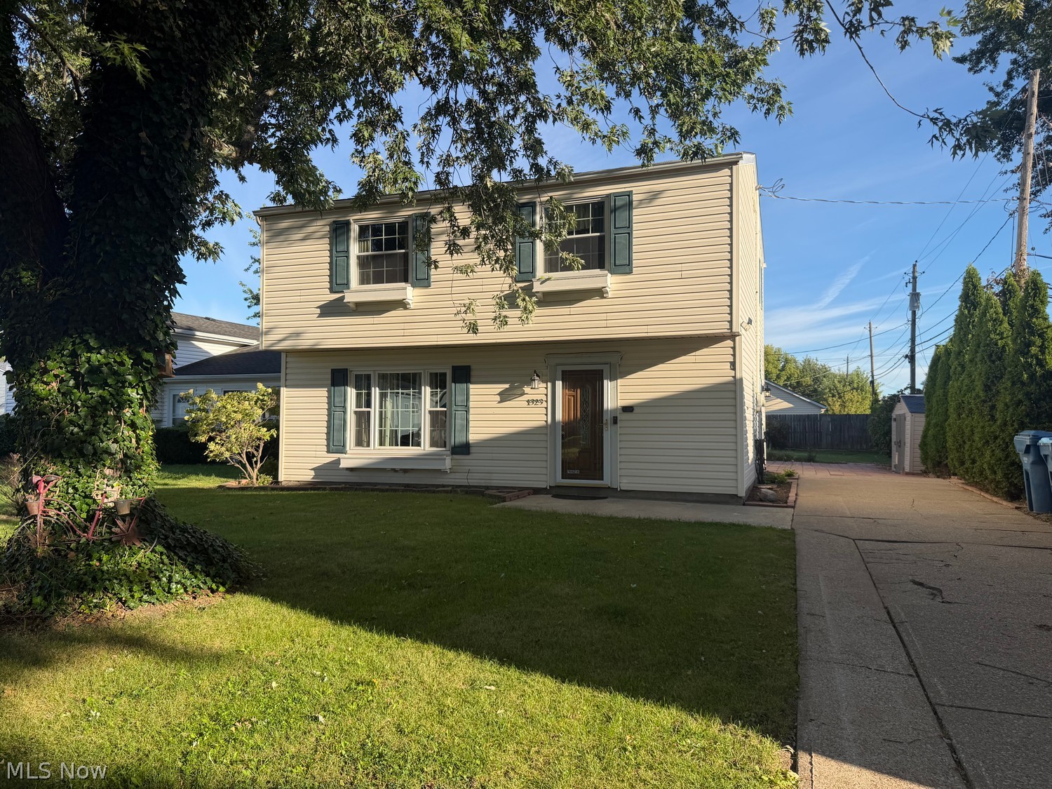 1929 Crehore Street Lorain OH 44052