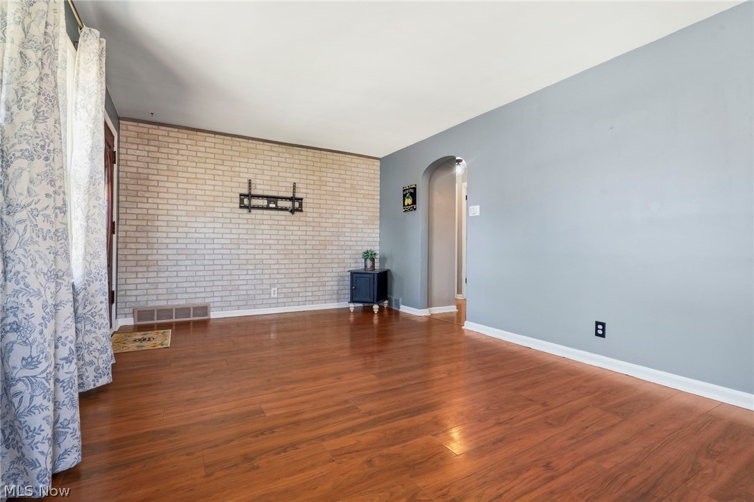 1437 Deville Avenue NW Canton OH 44708