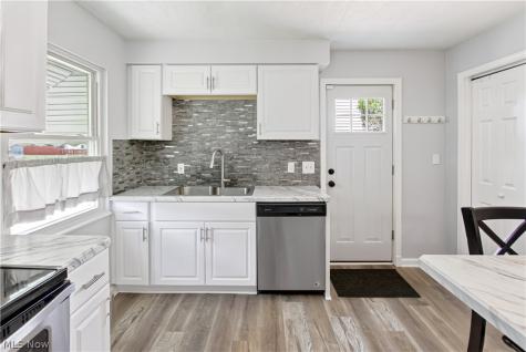 4175 W 145th Street Cleveland OH 44135