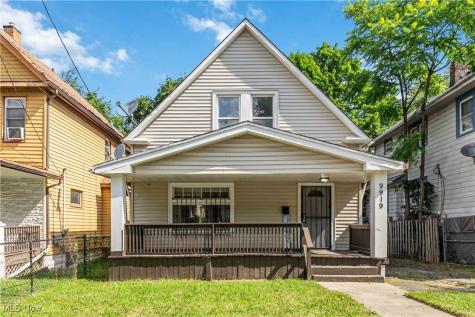 9919 Raymond Avenue Cleveland OH 44104