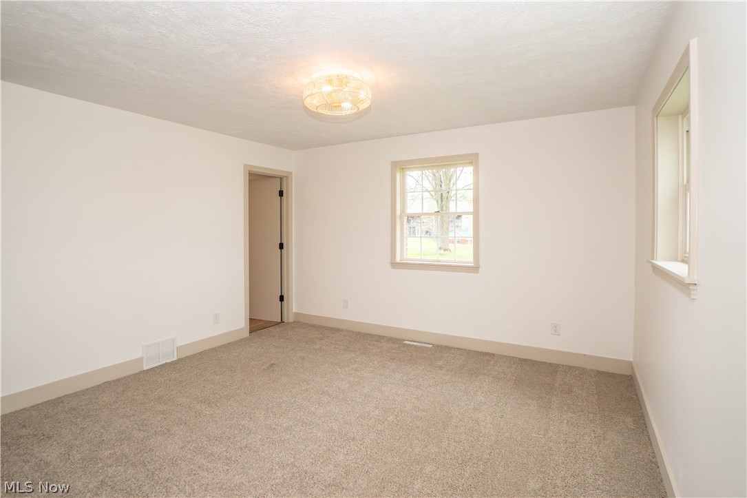 6459 Smith Kramer Street NE Hartville OH 44632