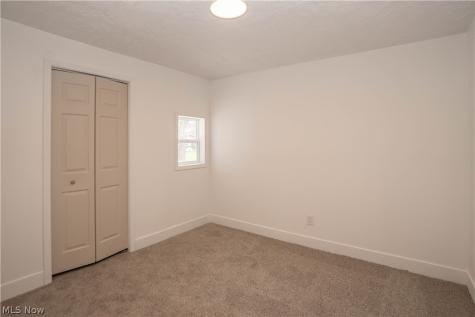 6459 Smith Kramer Street NE Hartville OH 44632