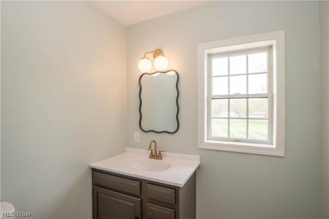 6459 Smith Kramer Street NE Hartville OH 44632
