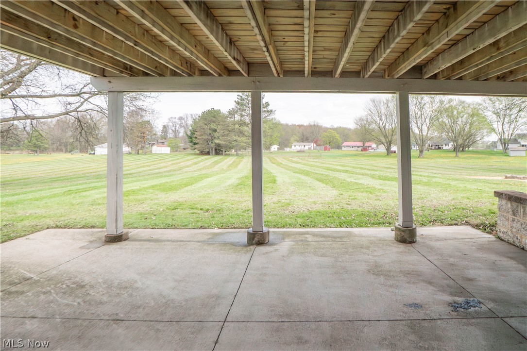 6459 Smith Kramer Street NE Hartville OH 44632