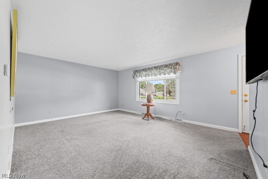 8508 Kellydale Street NW Massillon OH 44646