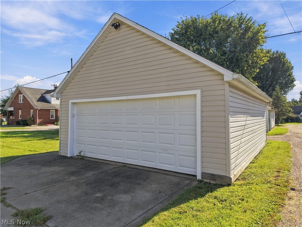 448 Lincoln Avenue NW Carrollton OH 44615