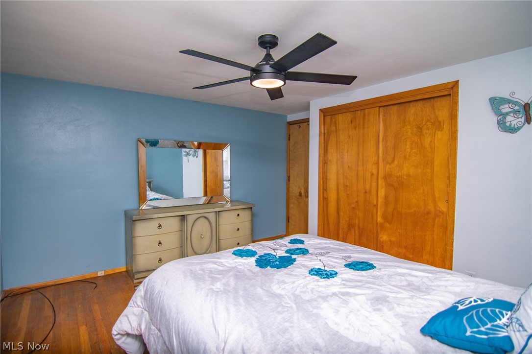 302 Leonard Avenue Wintersville OH 43953
