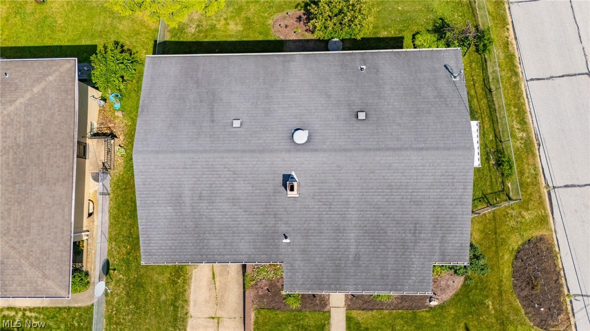 302 Leonard Avenue Wintersville OH 43953